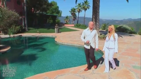 Девушка со шрамом (С переводом)